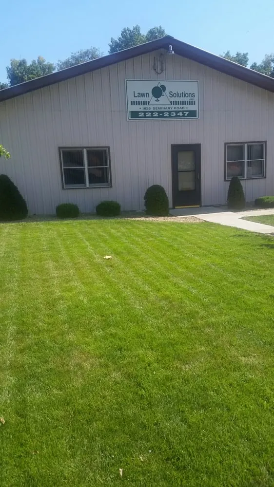 Local residential landscaping for residential properties across Quincy, IL - Lawn Solutions