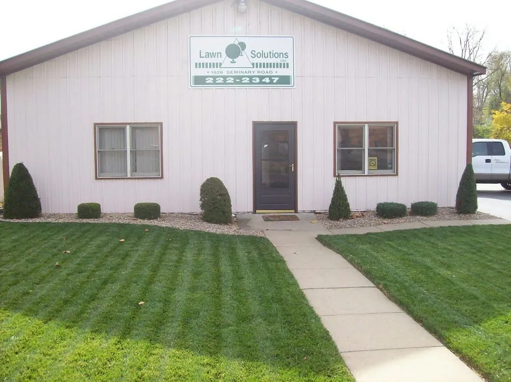 Custom lawn mowing service for homes across Quincy, IL - Lawn Solutions