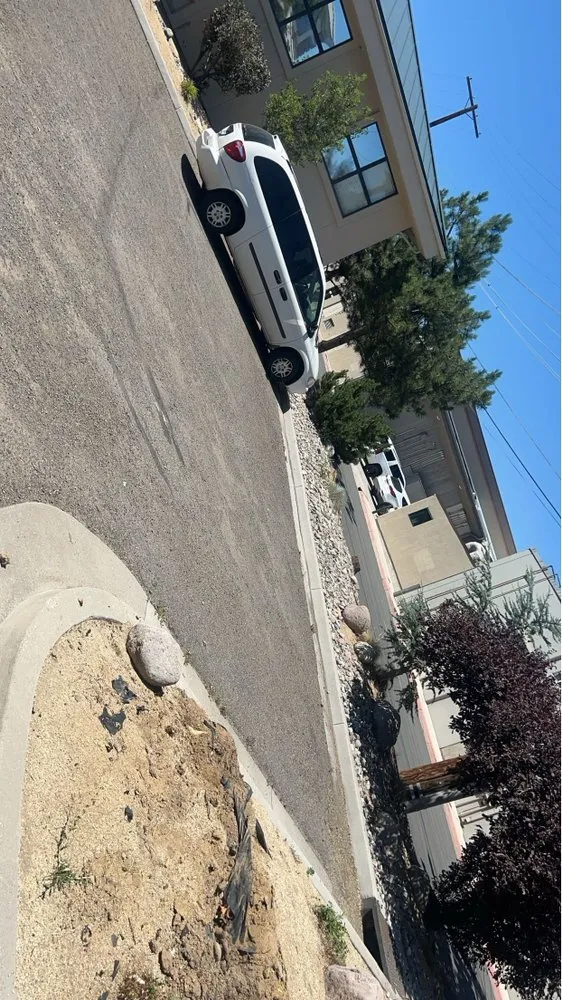 Trusted lawn mowing service in Reno, NV - Lawn Solutions