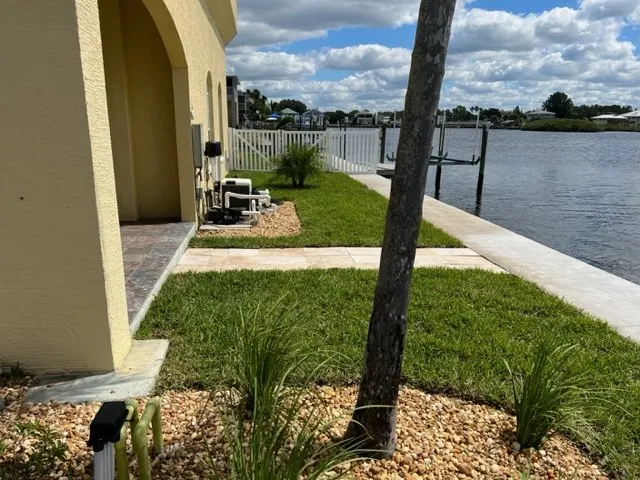 Local landscaping services experts serving Hudson, FL - Lawn Spa