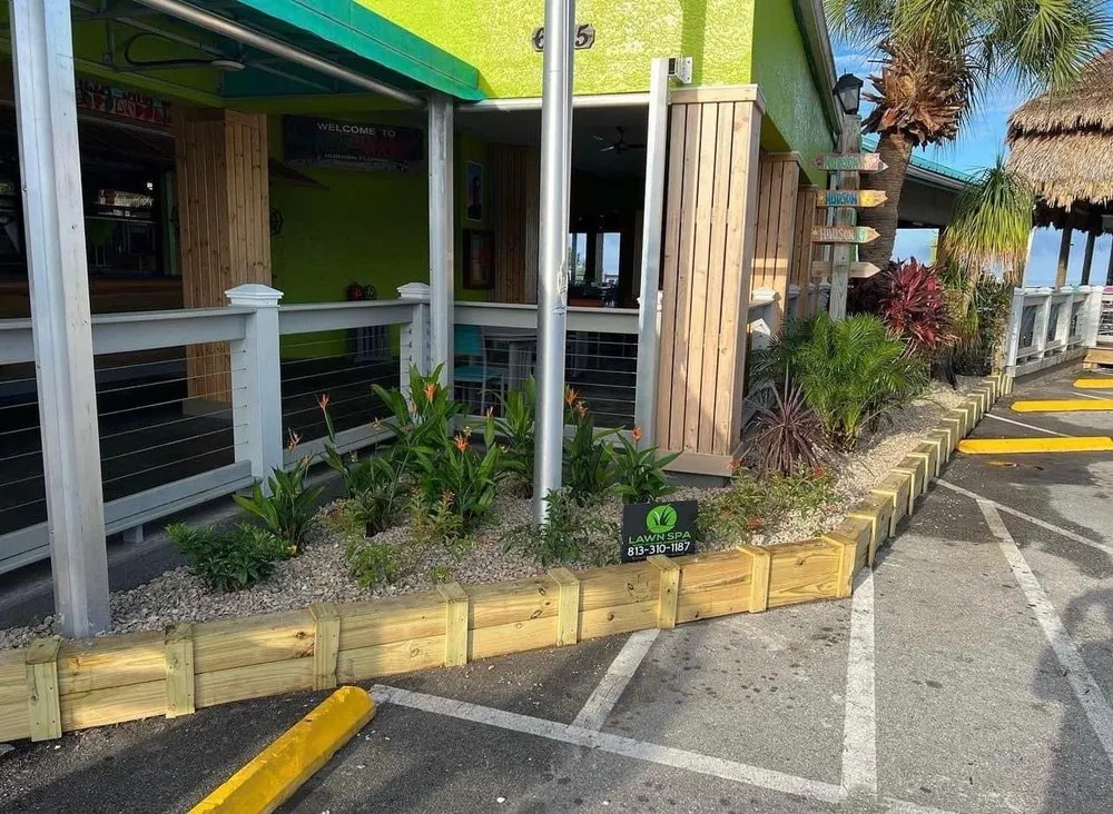 Custom yard cleanup service in Hudson, FL - Lawn Spa