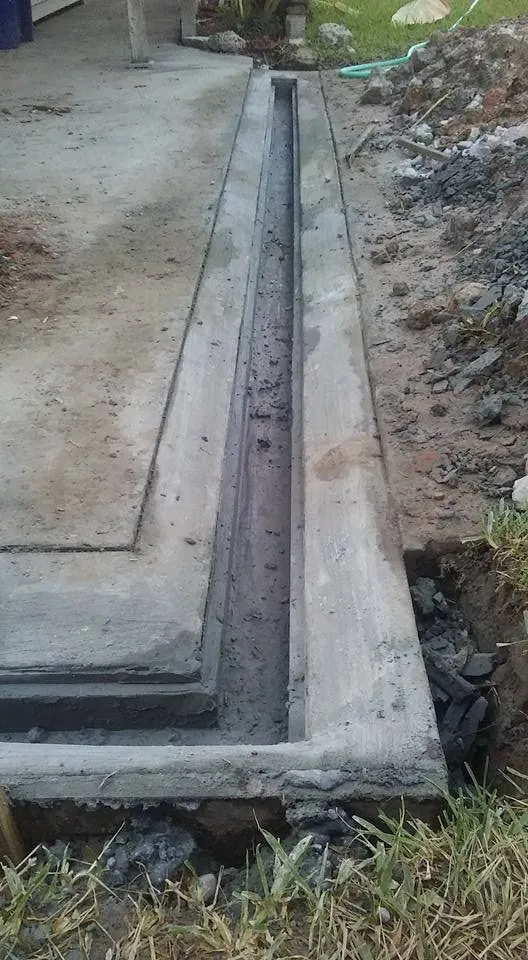 Professional outdoor landscaping in Onalaska, TX by Lawn Squad & Hurlin Wood