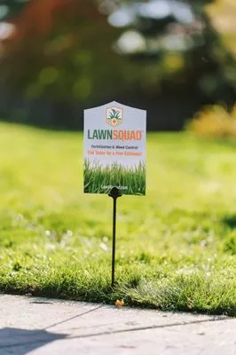 Lawn Squad Logo