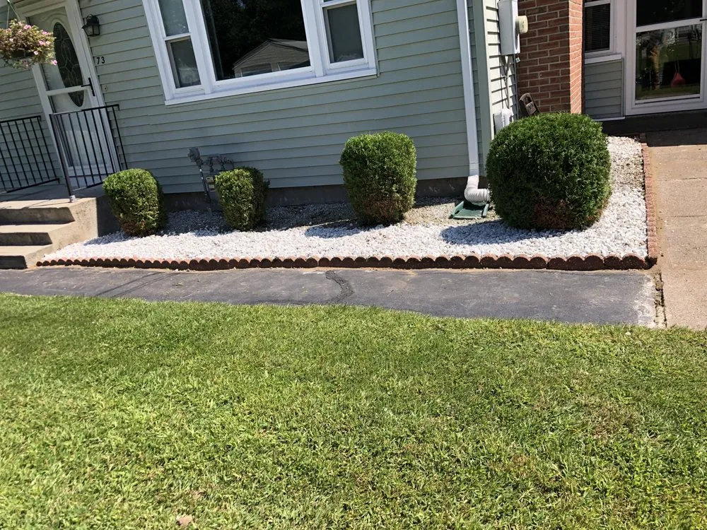 Reliable lawn mowing service in Springfield, MA - Lawn Star Landscaping