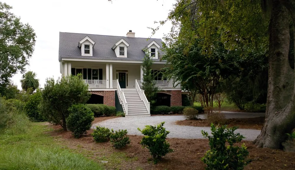 Trusted lawn mowing service in Beaufort, SC by Lawn Stars