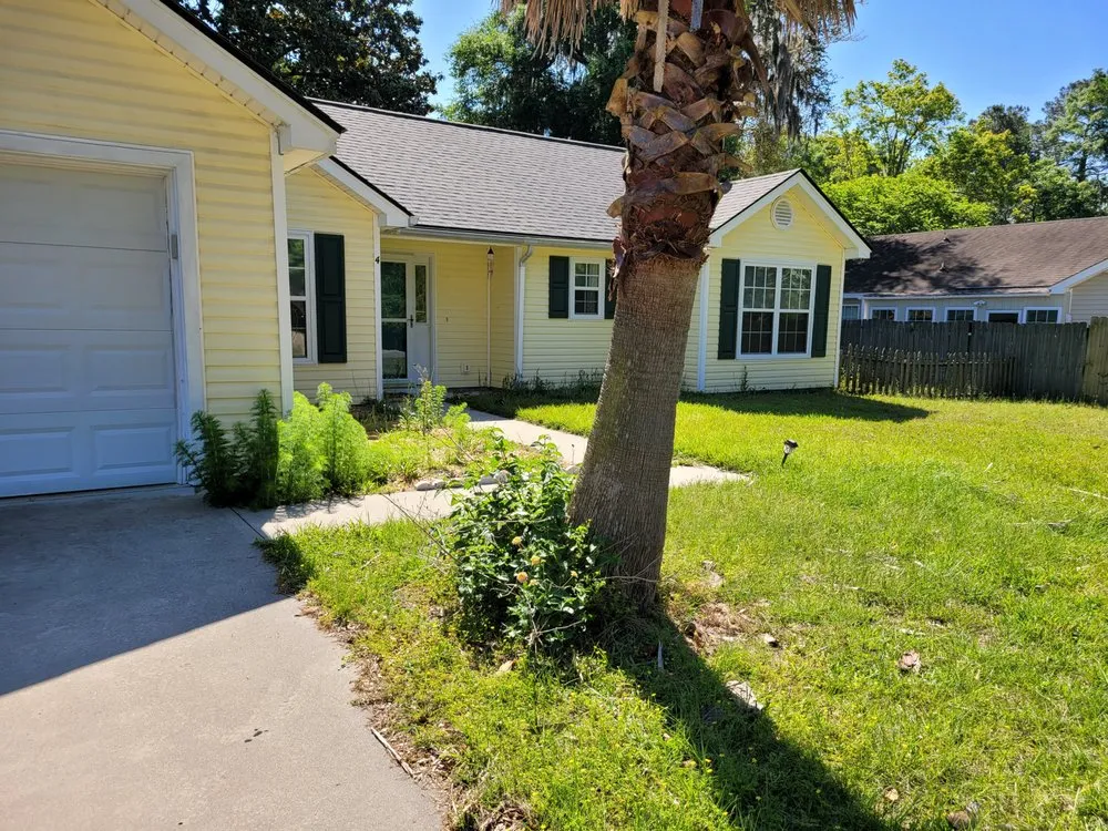 Custom lawn care service in Beaufort, SC - Lawn Stars