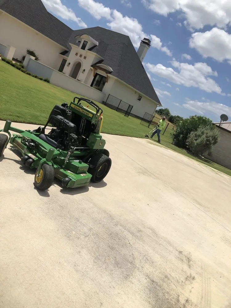 Local yard maintenance in Granite Shoals, TX - Lawn Stars