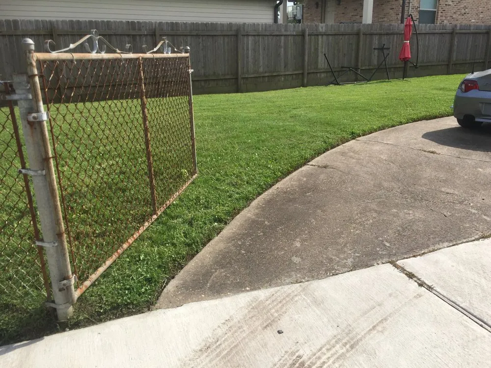 Custom landscaping services in New Orleans, LA - Lawn Stars