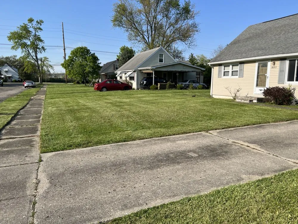 Reliable landscaping services in Hamilton, OH - Lawn Starz