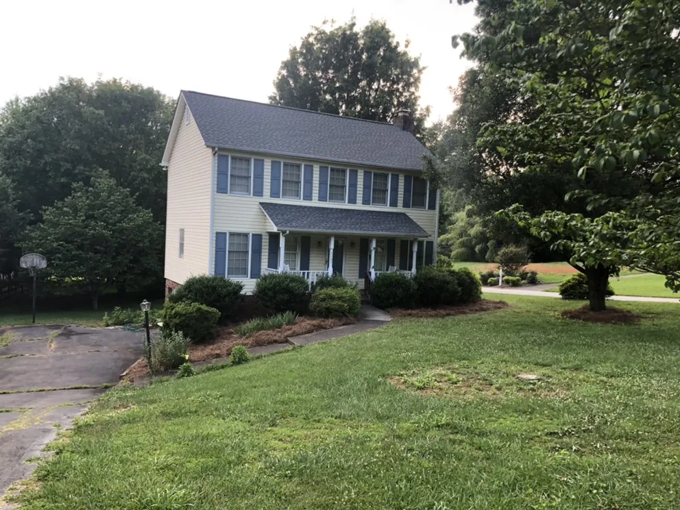 Affordable lawn mowing service in Advance, NC by Lawn Surgeon