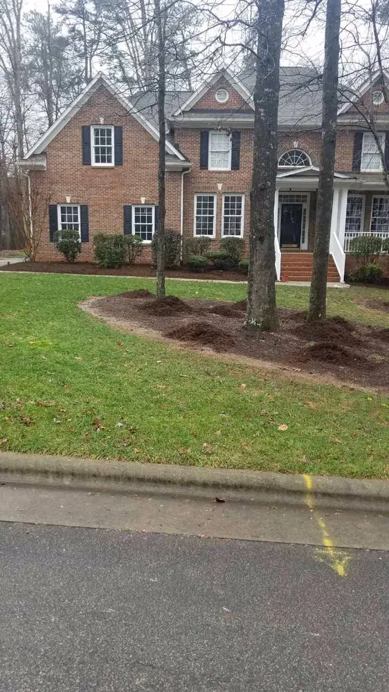 Custom yard maintenance experts serving Chapel Hill, NC - Lawn Tailors