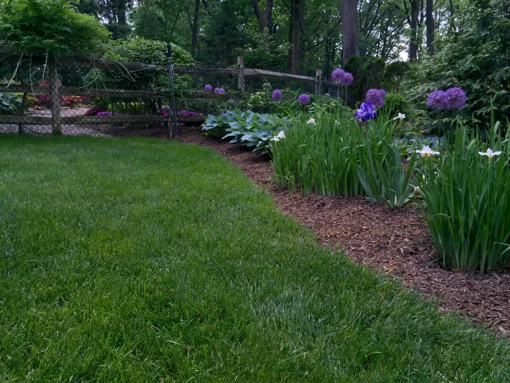Professional residential landscaping in Milford, NJ by Lawn Tech