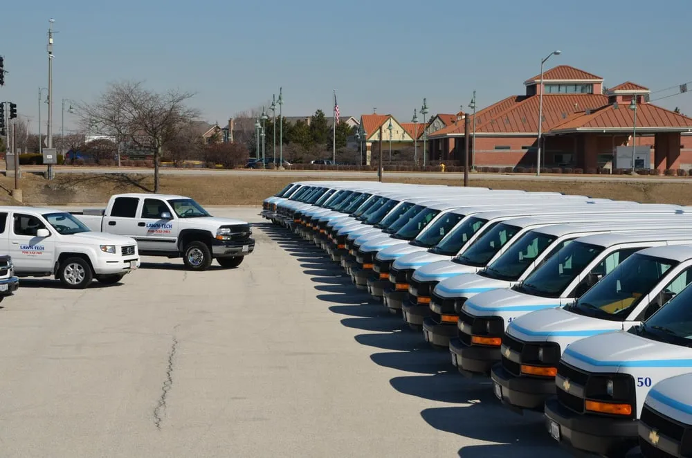 Affordable landscaping services for homes in Tinley Park, IL by Lawn-Tech