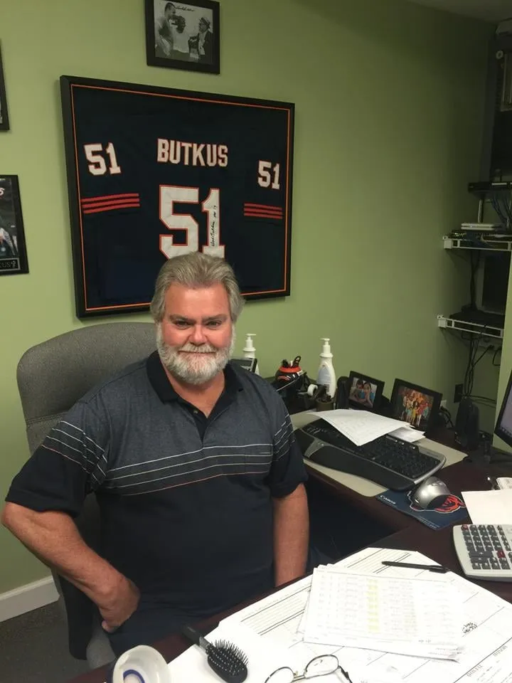 Trusted yard cleanup service experts serving Tinley Park, IL - Lawn-Tech