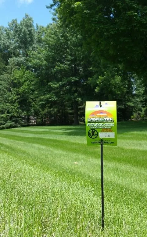 Top-rated lawn care service experts serving Marion, IA - Lawn-Tek