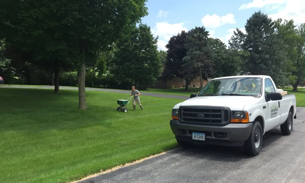 Trusted lawn care service in Marion, IA by Lawn-Tek