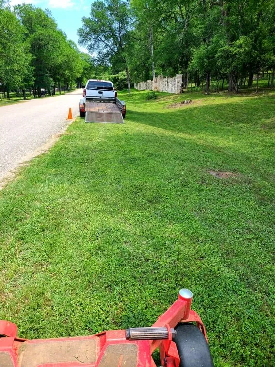 Local garden landscaping experts serving Austin, TX - Lawn Tom Services