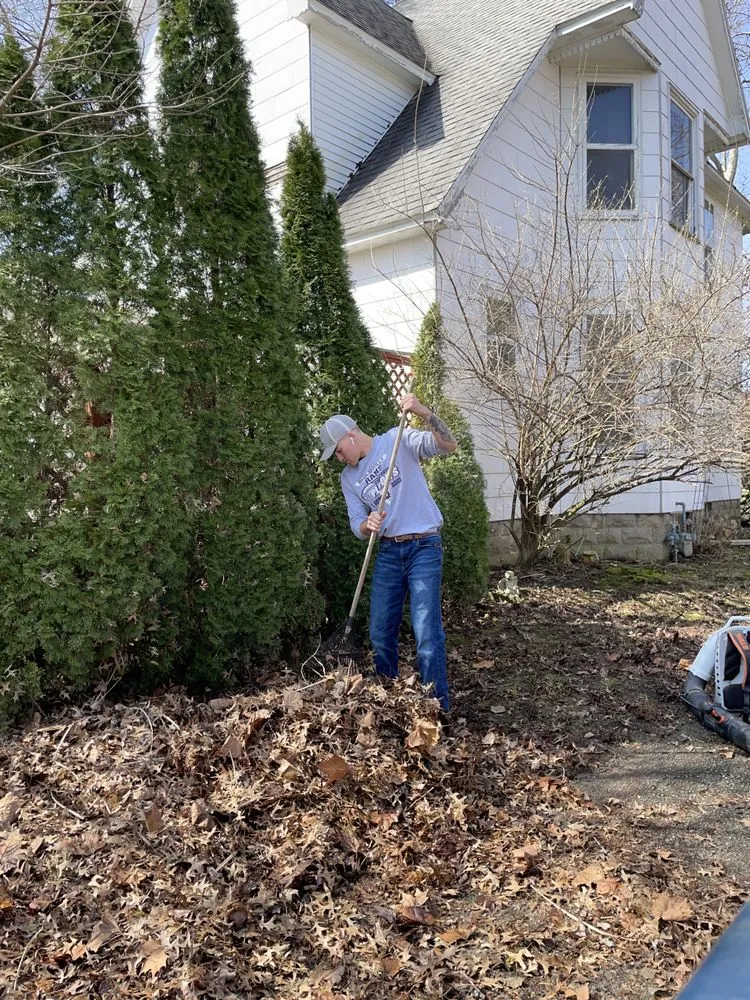 Trusted residential landscaping in Shelbyville, IL by Lawn-Trepreneurs