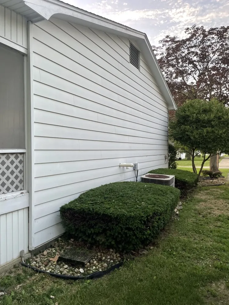 Professional landscape installation for beautiful yards across Shelbyville, IL - Lawn-Trepreneurs