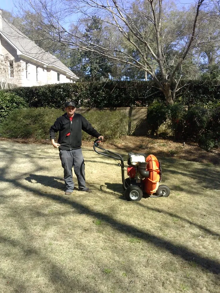Reliable yard cleanup service with custom design across Mobile, AL - Lawn Trouper, Inc.