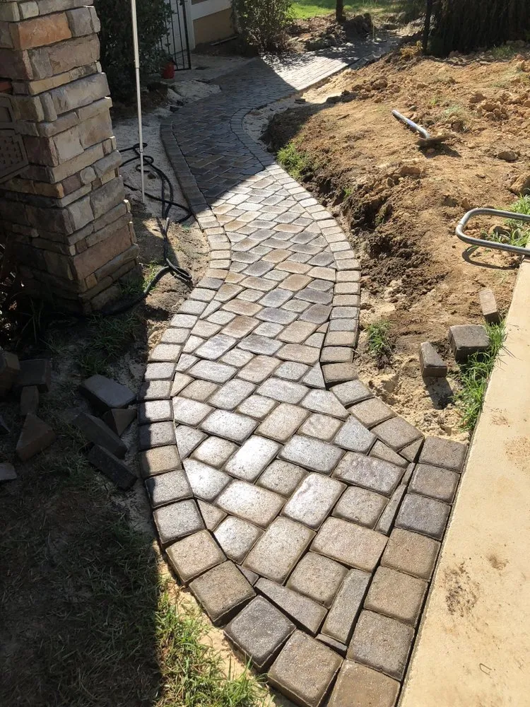 Top-rated lawn mowing service in Evans, GA by Lawn Vets Outdoors