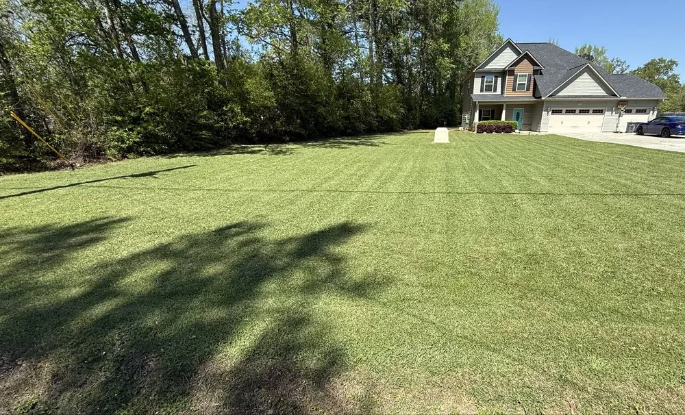Local lawn mowing service for homes across Parkton, NC - Lawn Wolf