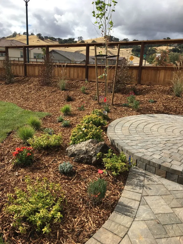 Affordable garden landscaping in Vacaville, CA by Lawn Works Landscaping