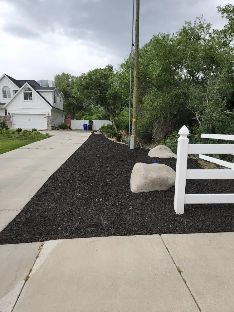 Affordable lawn mowing service in Vineyard, UT - Lawn X