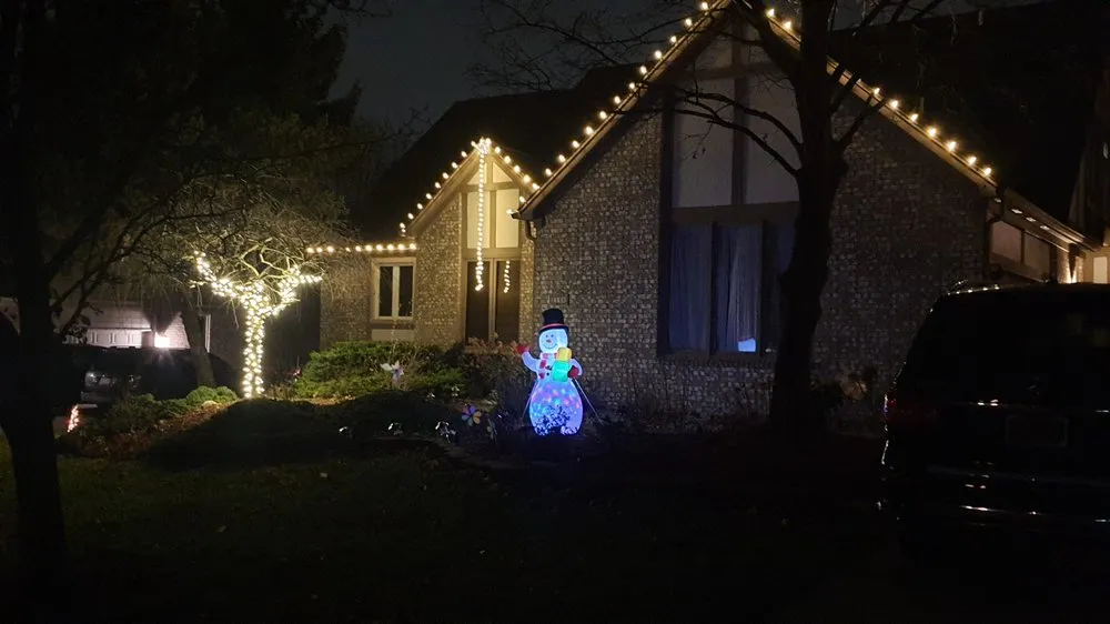 Affordable landscape design experts serving Grosse Pointe, MI - Lawnade Lawn Care Service