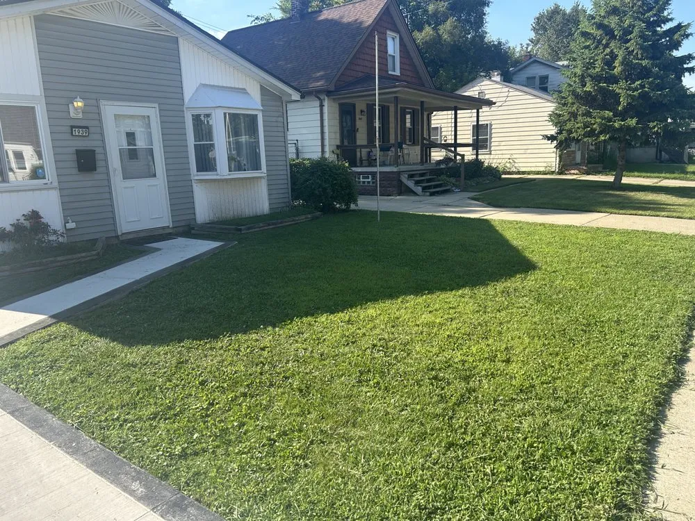 Reliable landscape design experts serving Hazel Park, MI - Lawnbarber