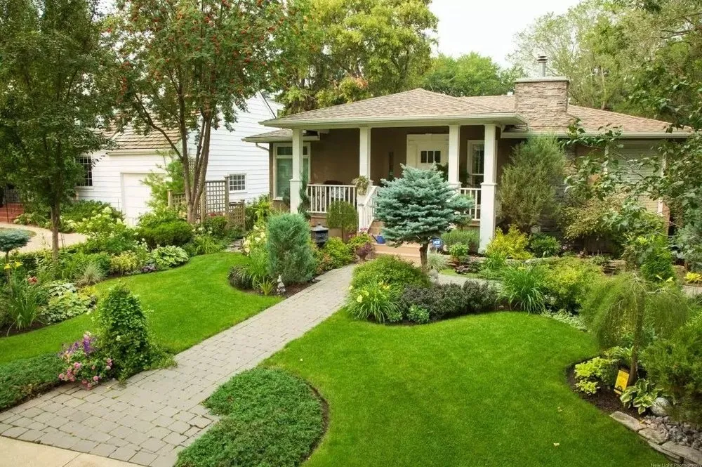 Affordable yard cleanup service experts serving Syosset, NY - Lawnber