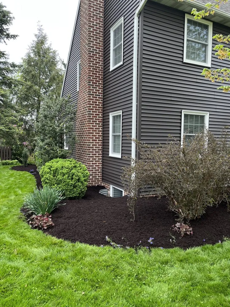Expert outdoor landscaping in Akron, PA - LawnBros