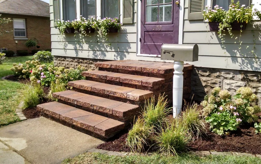 Custom yard maintenance in Rockford, IL - LawnCare by Walter