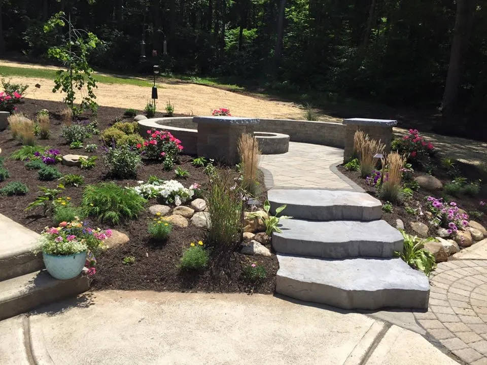 Custom lawn care service experts serving Wallingford, CT - Lawncare Etc