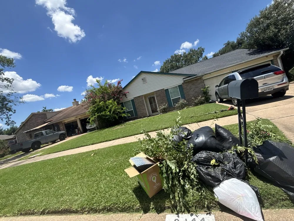 Reliable residential landscaping experts serving Houston, TX - Lawncare Familiar Services