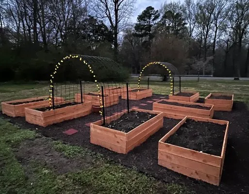 Lawncare Near Me Logo