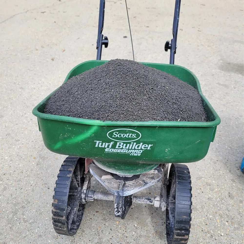 Expert yard maintenance in Richmond, KY - LawnCat