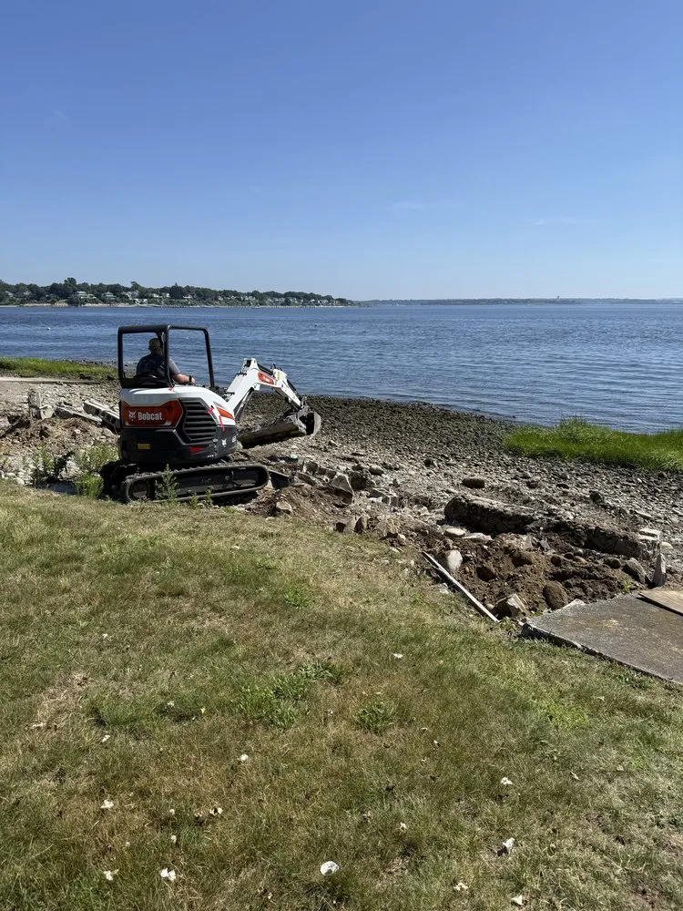 Trusted yard cleanup service for beautiful yards across Bristol, RI - Lawncheck