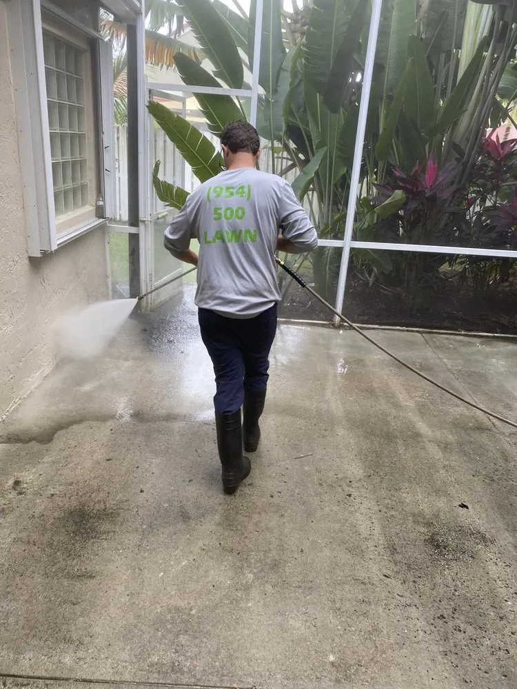 Expert yard cleanup service in Southwest Ranches, FL - Lawncierge