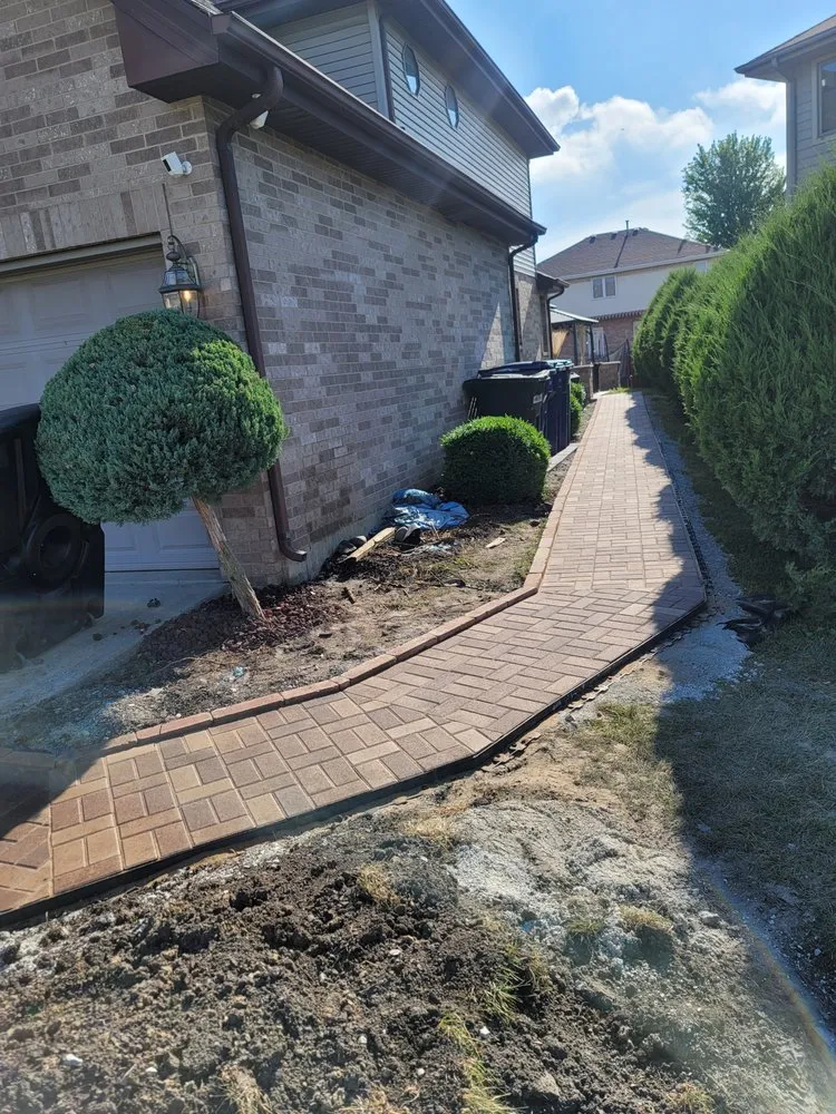 Top-rated garden landscaping for residential properties across Midlothian, IL - Lawncreations and construction