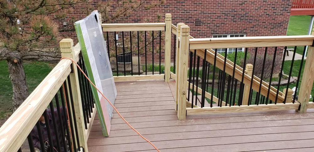 Local lawn care service for residential properties in Midlothian, IL by Lawncreations and construction