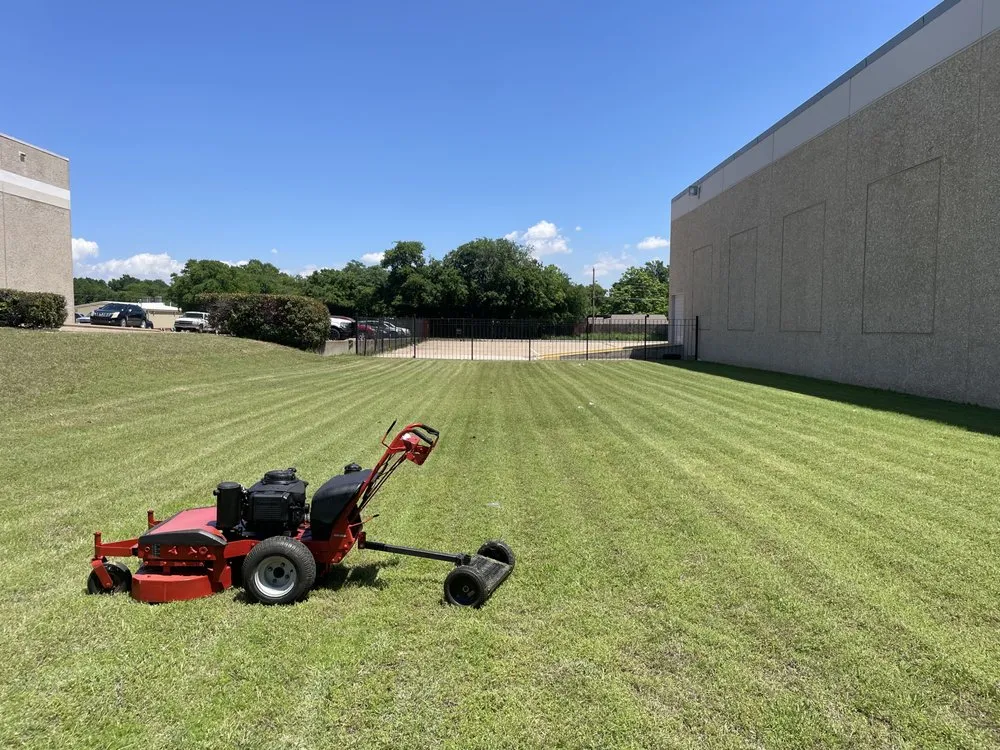 Professional residential landscaping in Arlington, TX by LawnDays