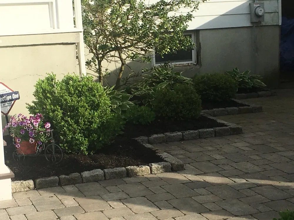 Local garden landscaping experts serving Boston, MA - Lawndromat Professional Services