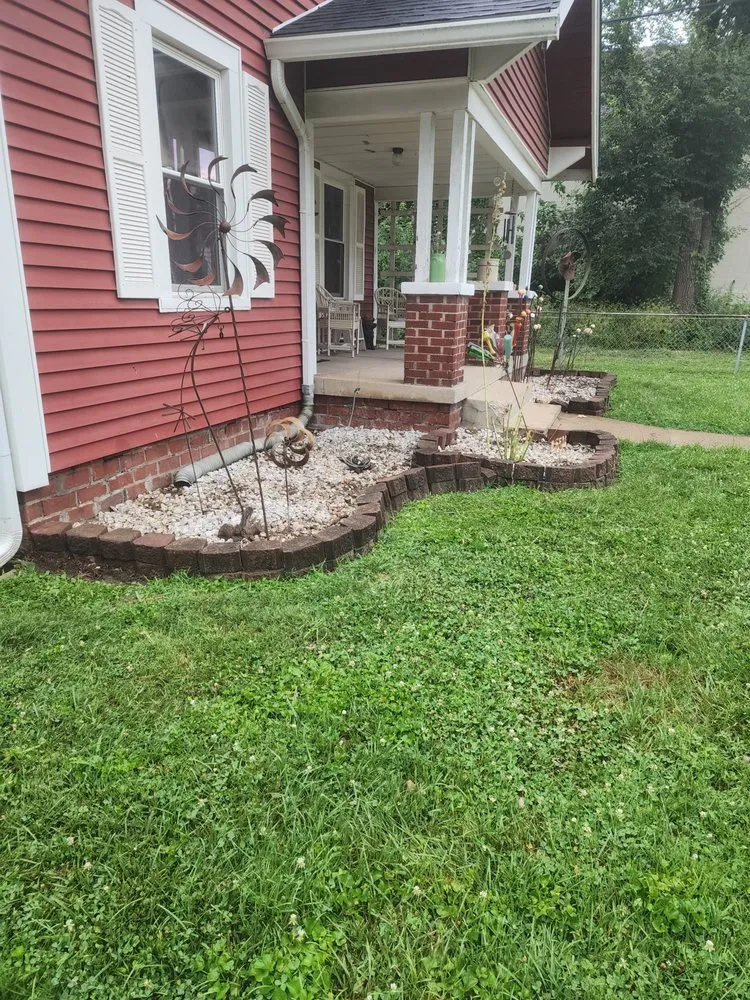 Local landscaping services experts serving Martinsville, IN - Lawn&Garden