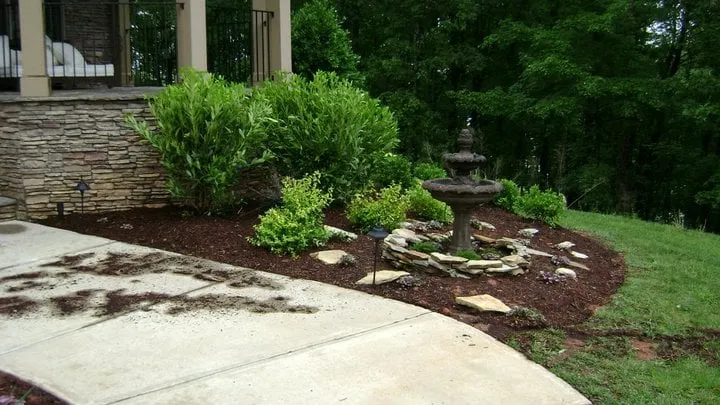 Reliable lawn care service experts serving Belmont, NC - Lawngevity Landscape & Maintenance