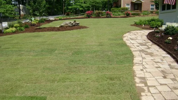 Local yard maintenance in Belmont, NC - Lawngevity Landscape & Maintenance
