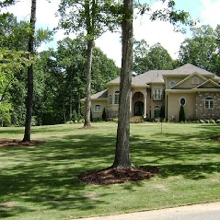 Custom yard cleanup service experts serving Charlotte, NC - Lawngevity Landscaping & Maintenance