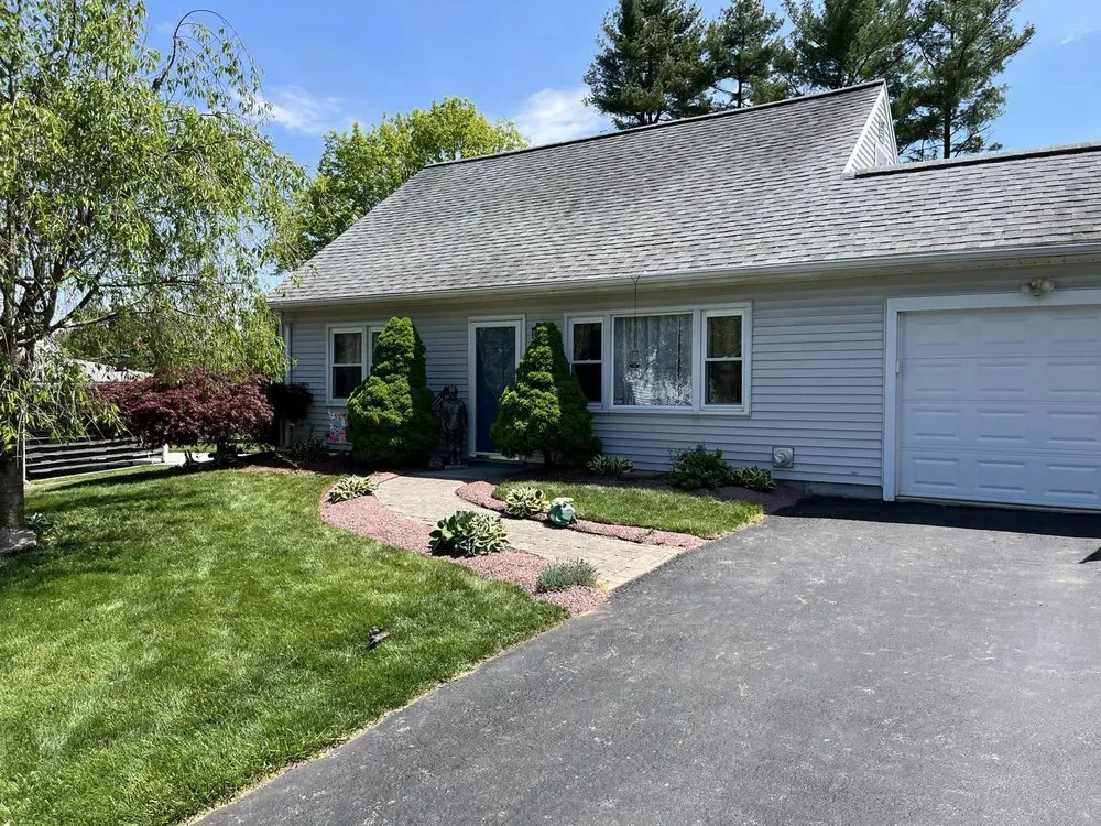 Local lawn care service with custom design across Bethlehem, PA - Lawnhorn Landscaping