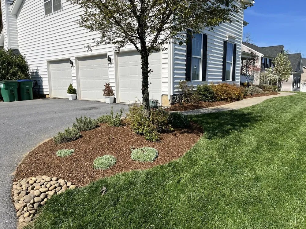 Professional residential landscaping experts serving Bethlehem, PA - Lawnhorn Landscaping