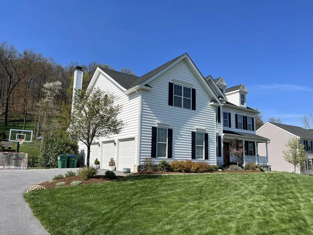 Affordable yard maintenance in Bethlehem, PA by Lawnhorn Landscaping